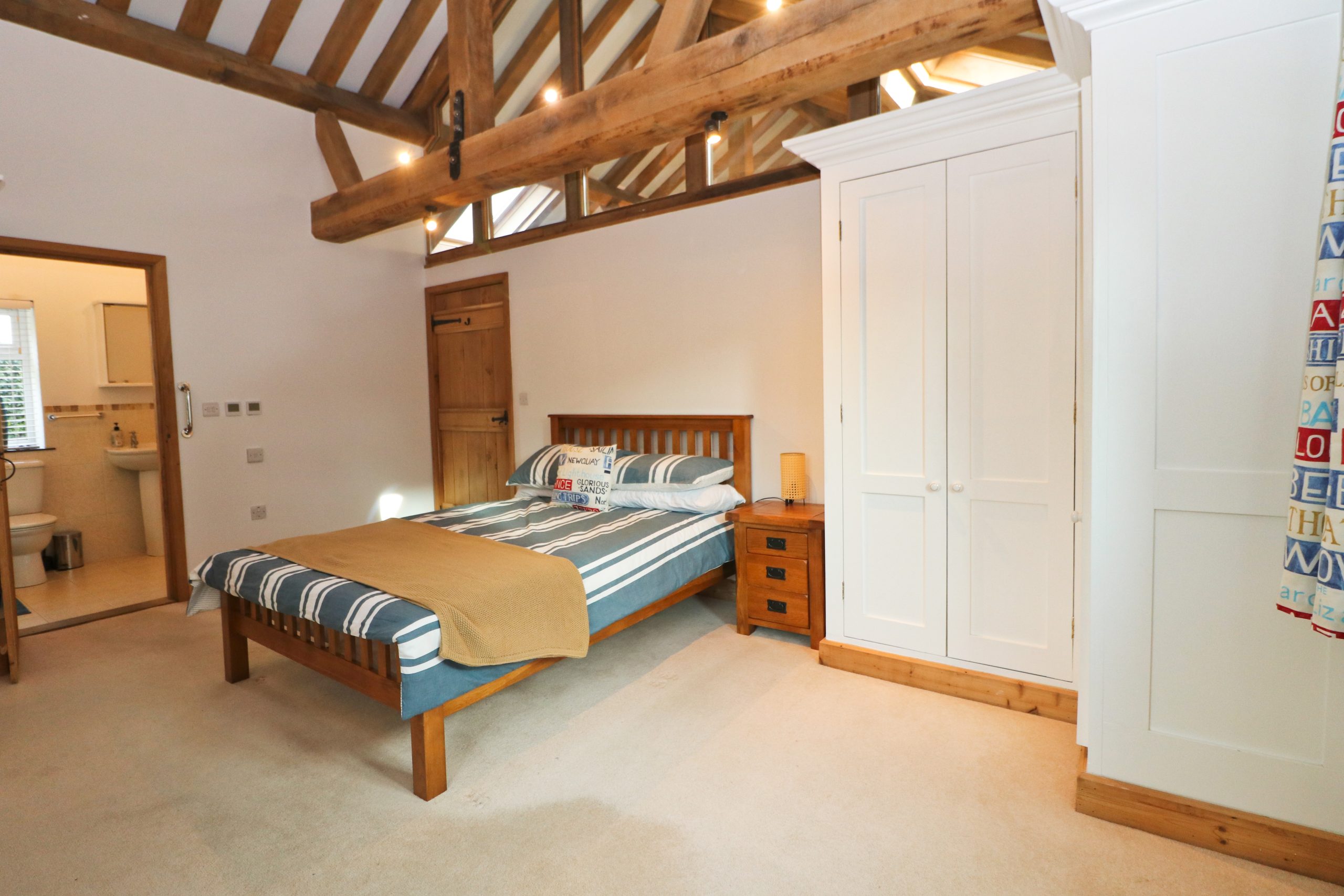 bed 1 2