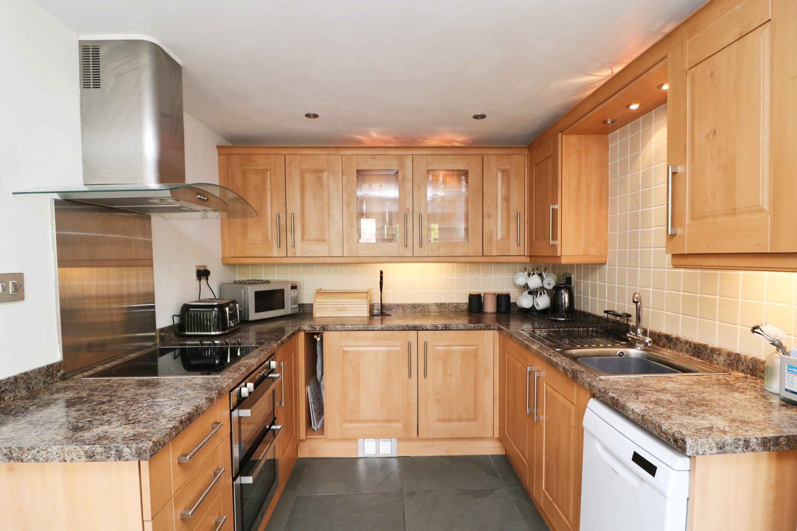 1 KITCHEN